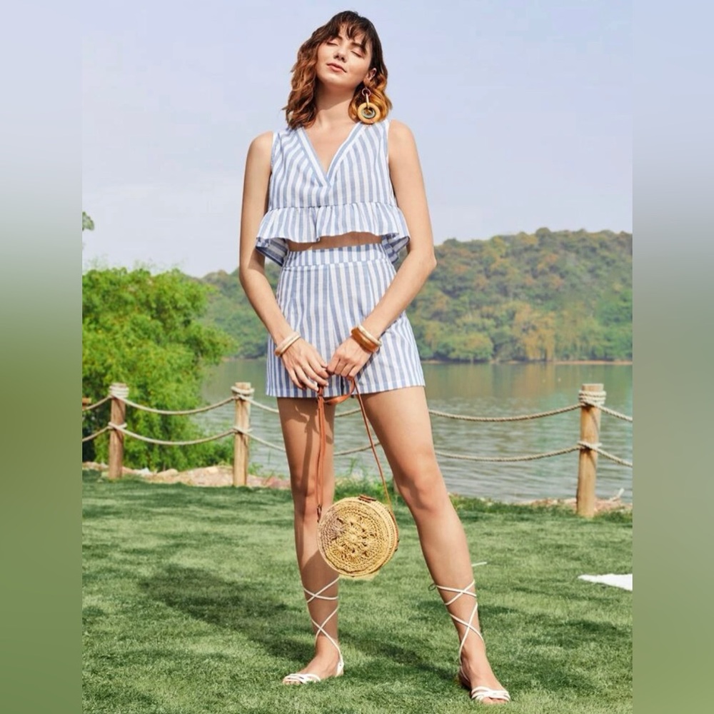 Blue Striped Ruffle Crop Tank & Shorts Set - Picture 4 of 9